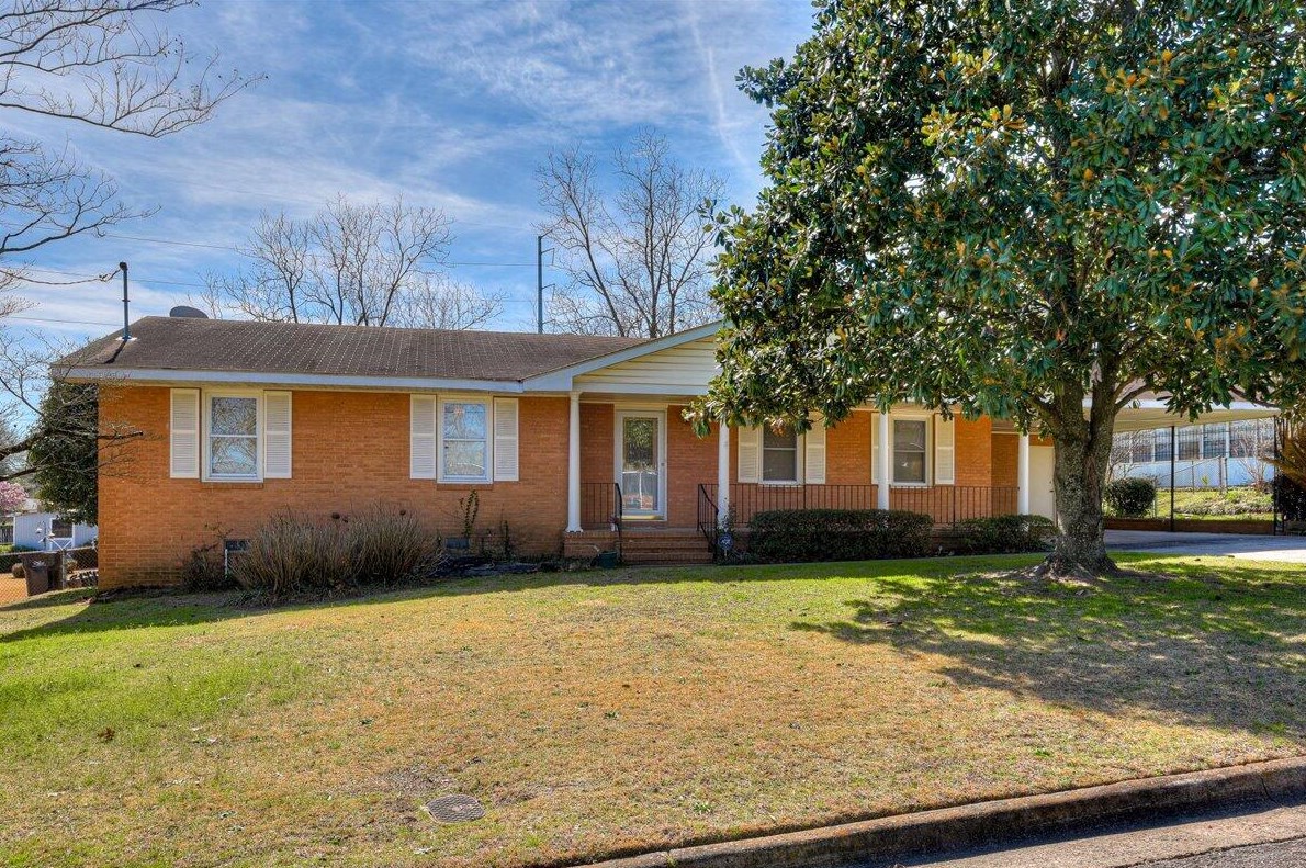 2004 Nottingham Dr, Augusta, GA 30906-4730