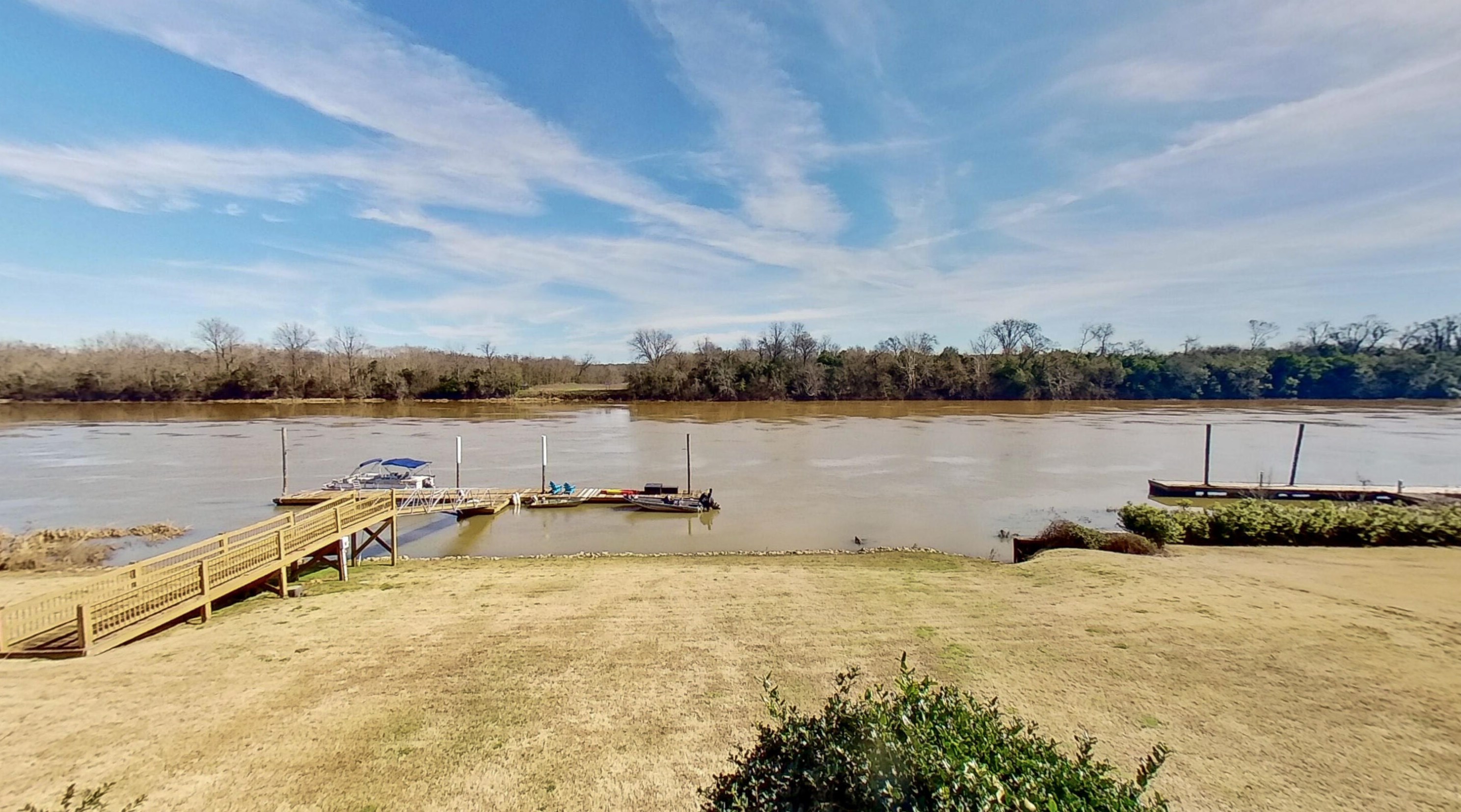 690 Riverfront Dr, Augusta GA  30901-1998 exterior