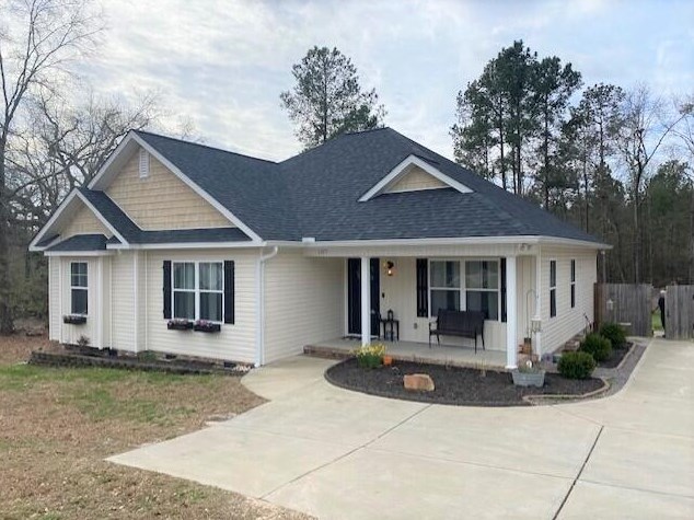 107 Sudlow Lake Rd, Graniteville, SC 29829