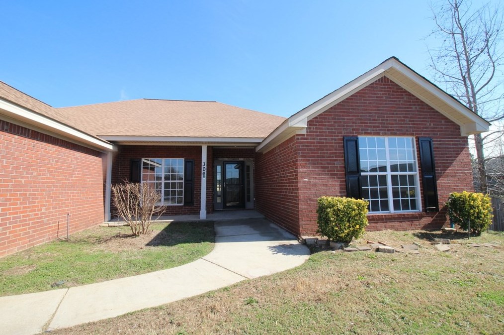 306 Country Glen Ct, Grovetown GA  30813-3949 exterior