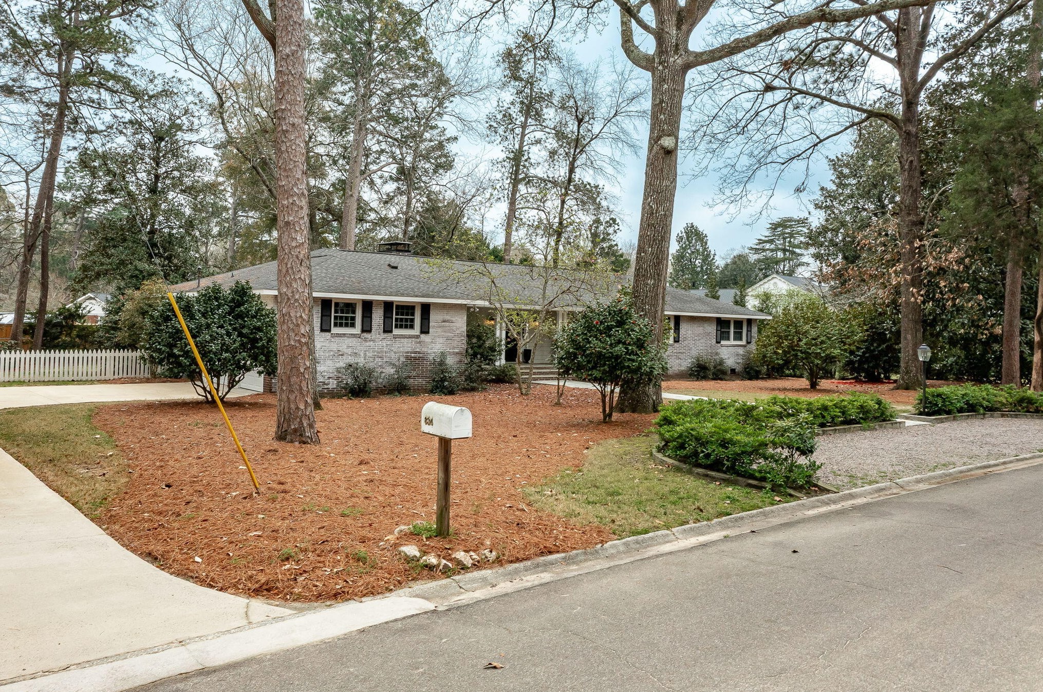 834 Magnolia St, Aiken SC  29801-4908 exterior