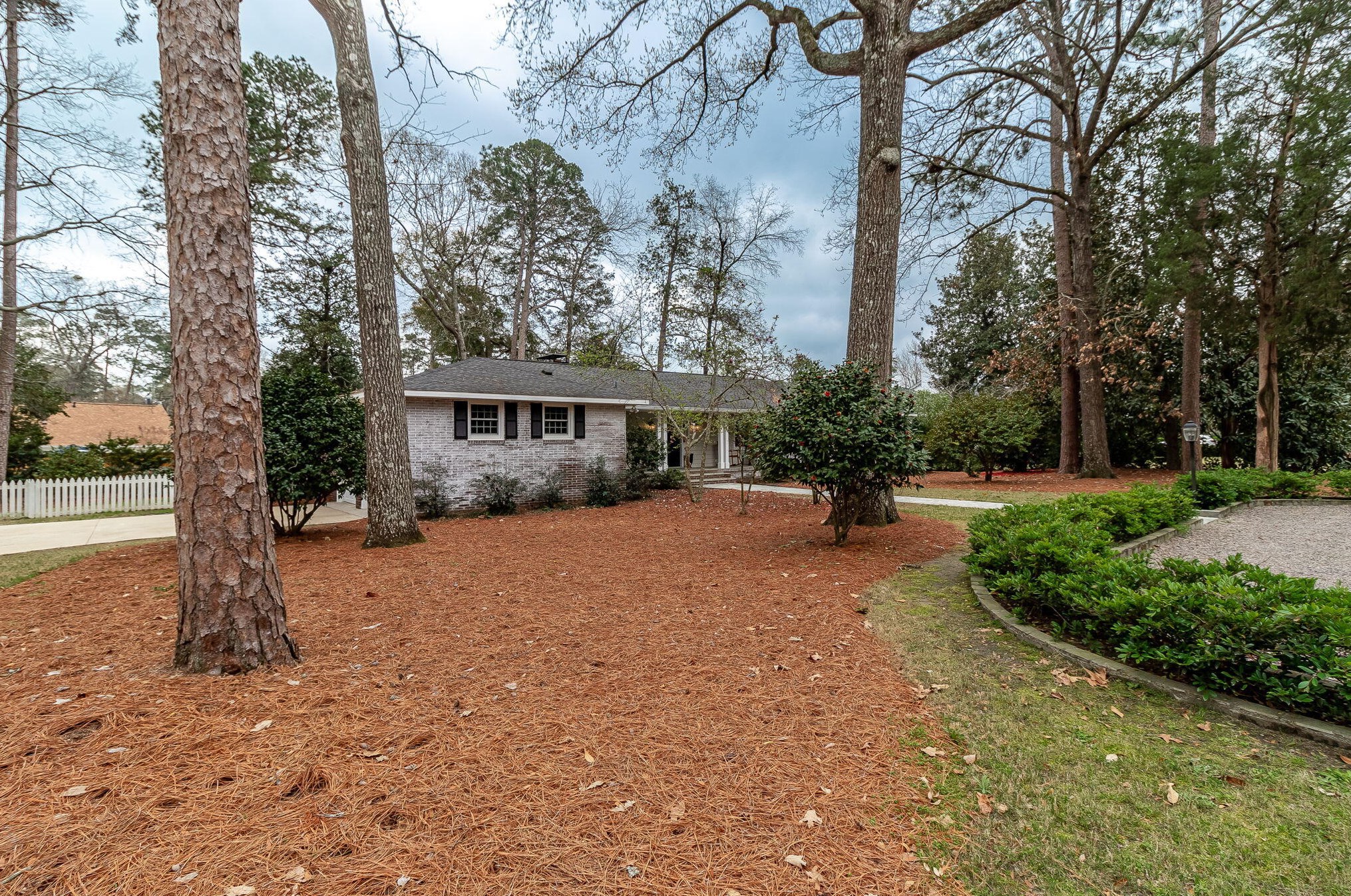 834 Magnolia St, Aiken SC  29801-4908 exterior