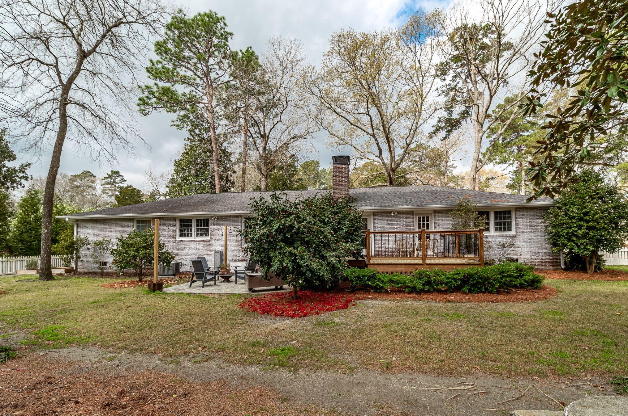 834 Magnolia St, Aiken SC  29801-4908 exterior