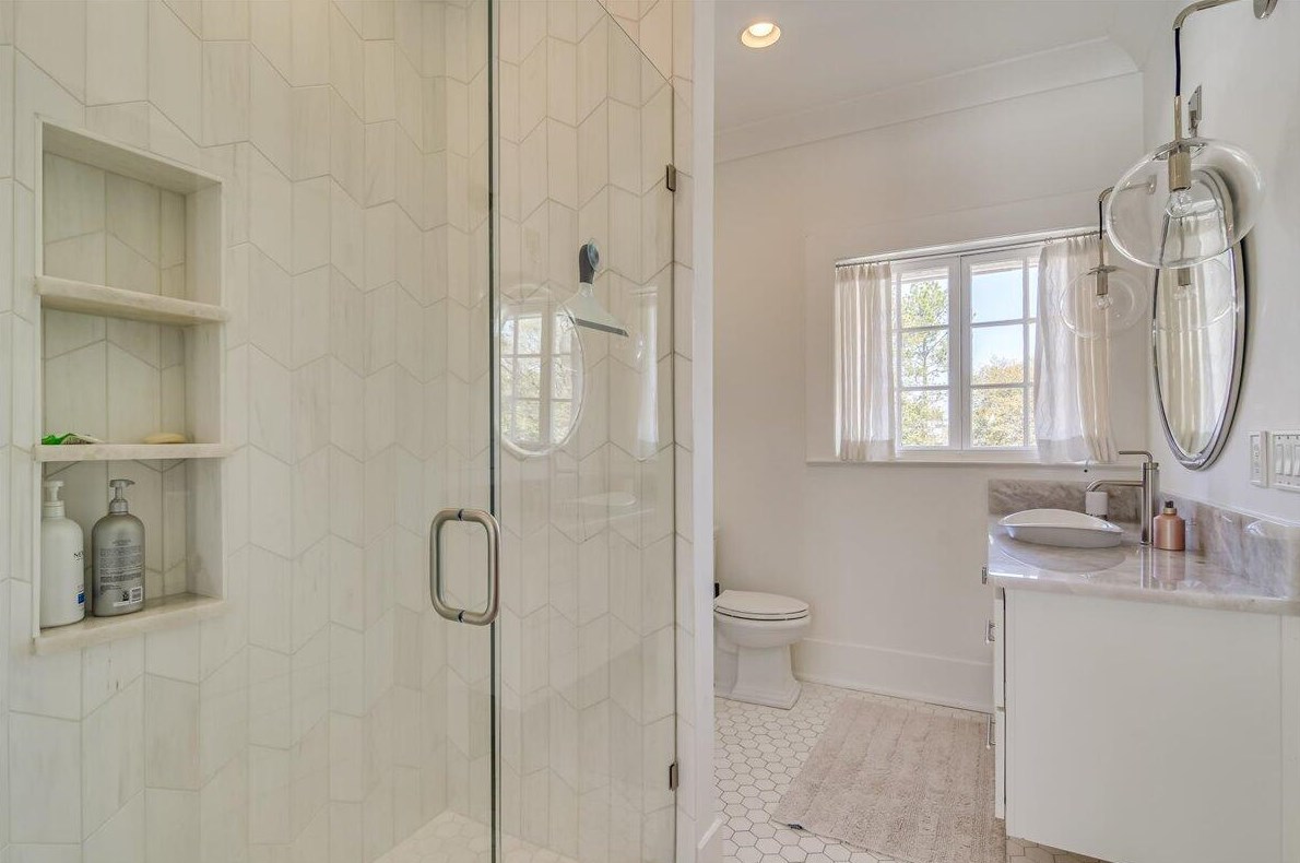 2818 Walton Way, Augusta GA 30909-5214 exterior