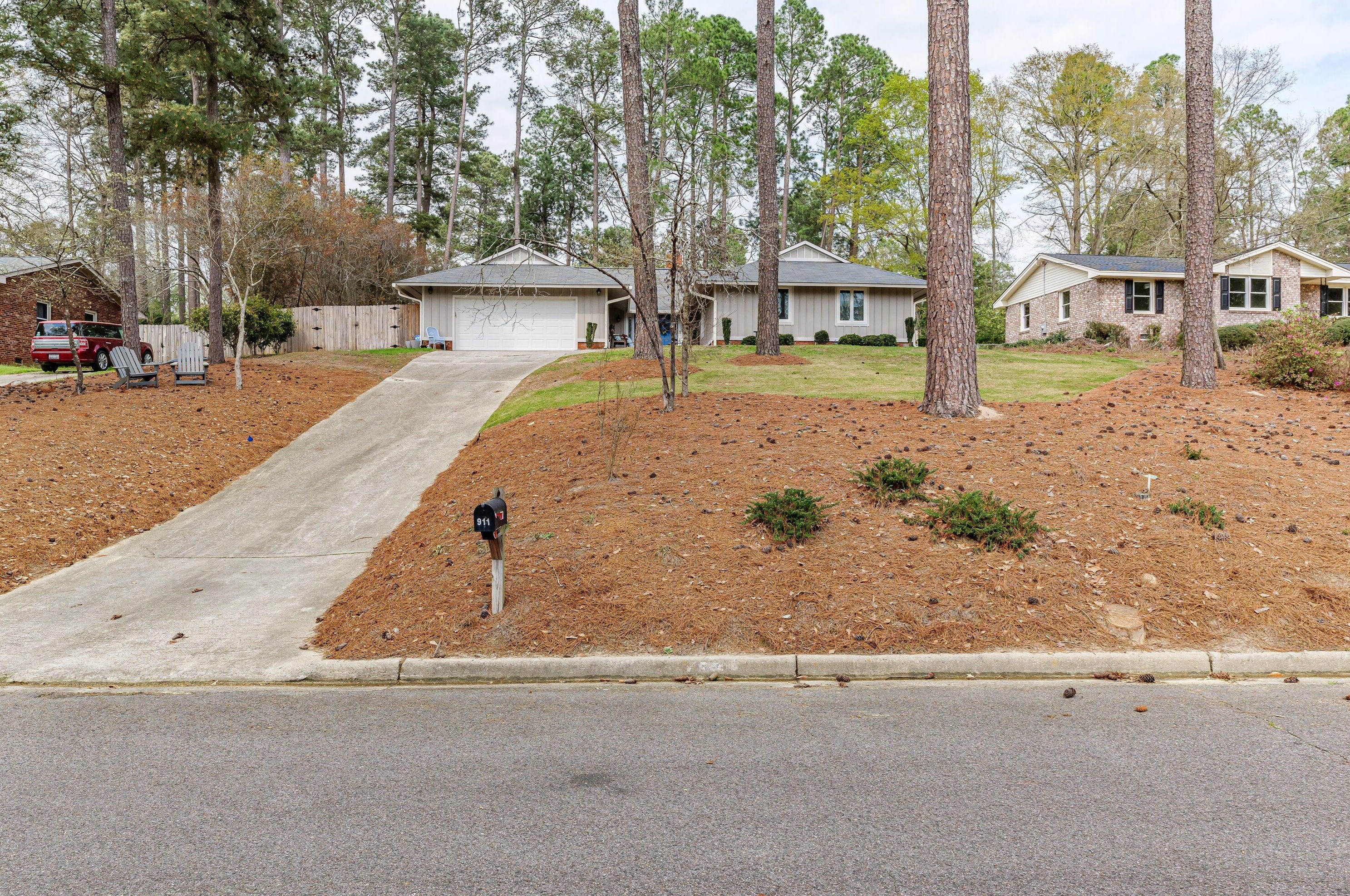 911 Dunbarton Dr, North Augusta, SC 29841