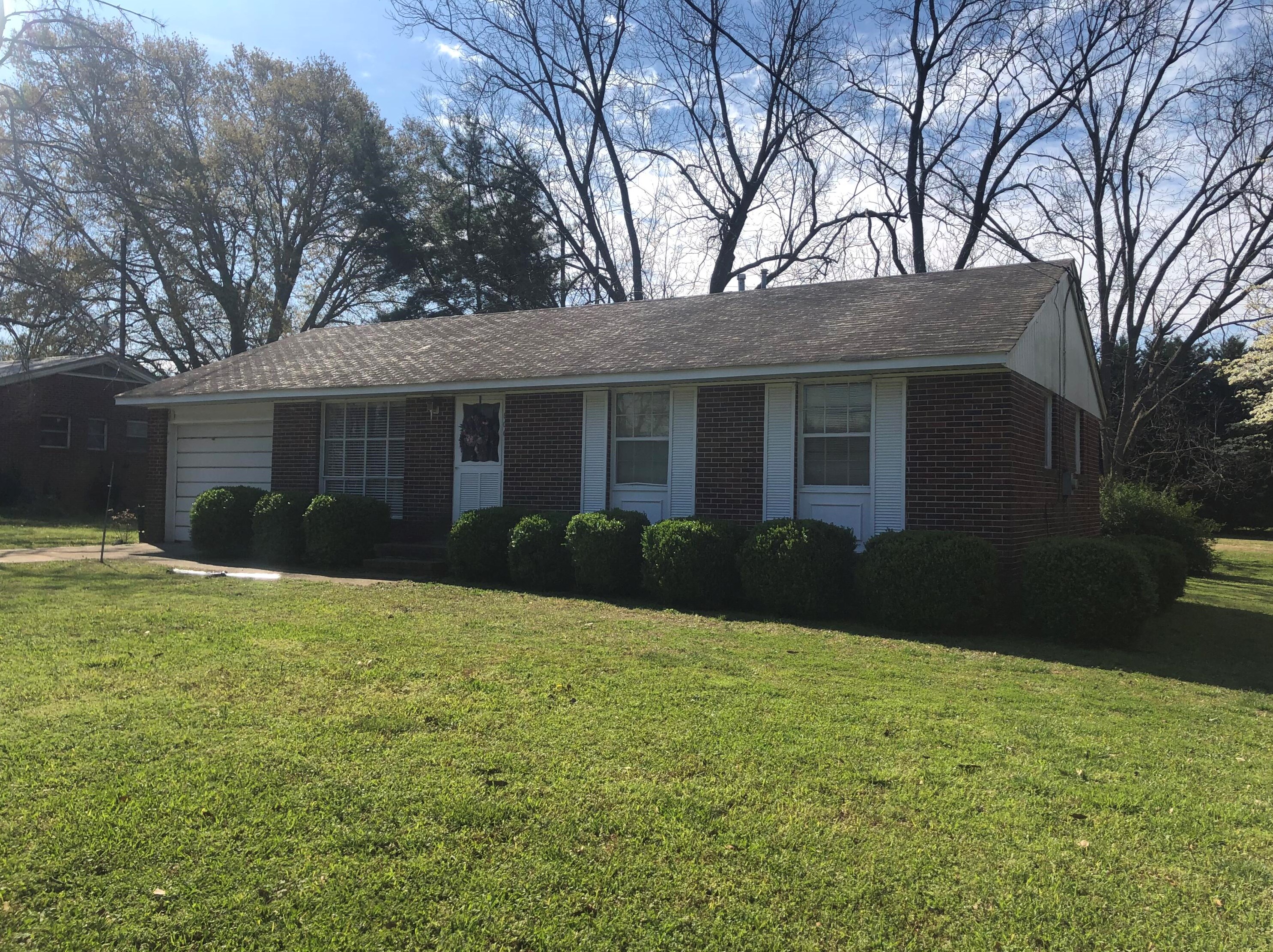 806 E Sheraton Dr, Washington, GA 30673