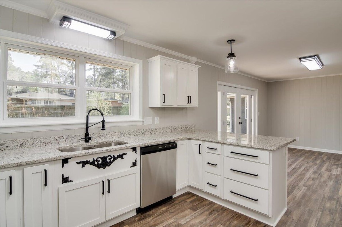 2906 Stratford Dr, Augusta GA 30909-3528 exterior