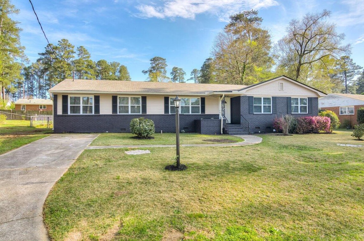 2906 Stratford Dr, Augusta, GA 30909-3528