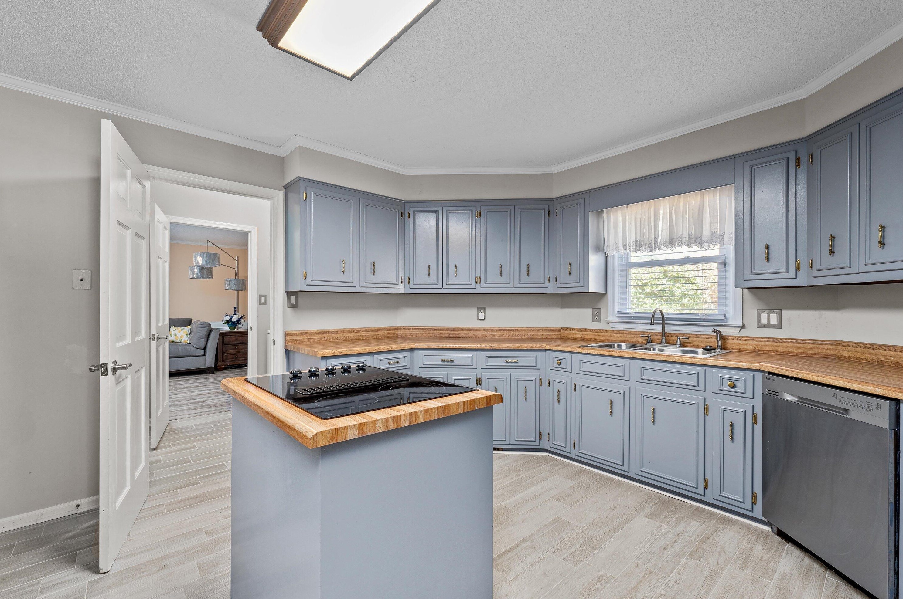 607 Branett Way, Evans, GA 30809