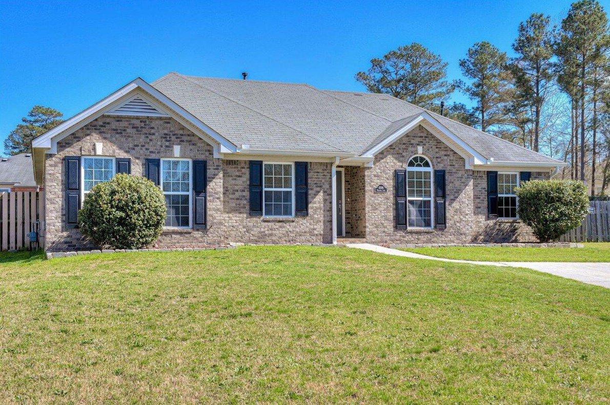 4306 Pineview Ln, Hephzibah, GA 30815-5880