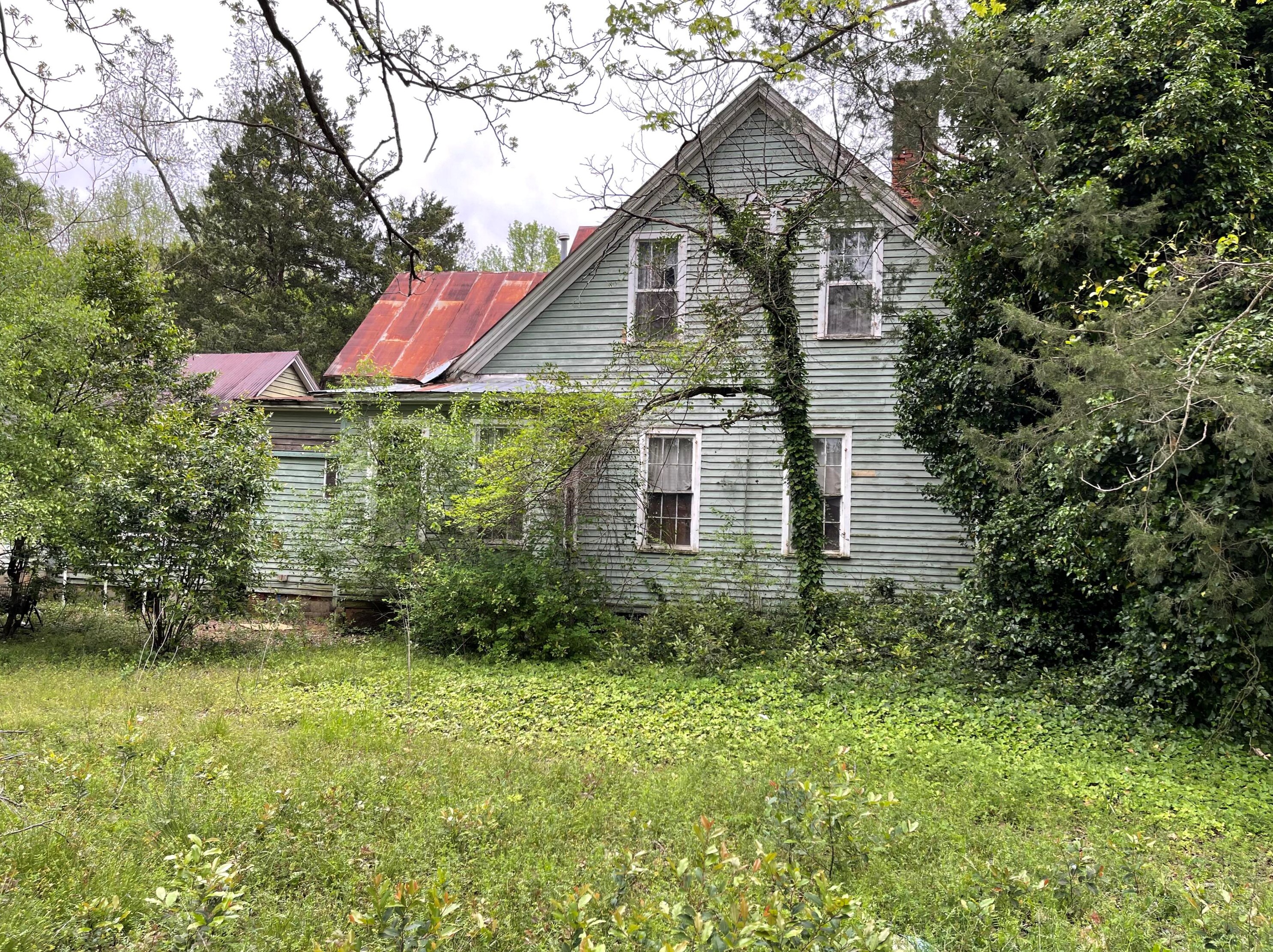 2543 Railroad Ave, Hephzibah, GA 30815-4985