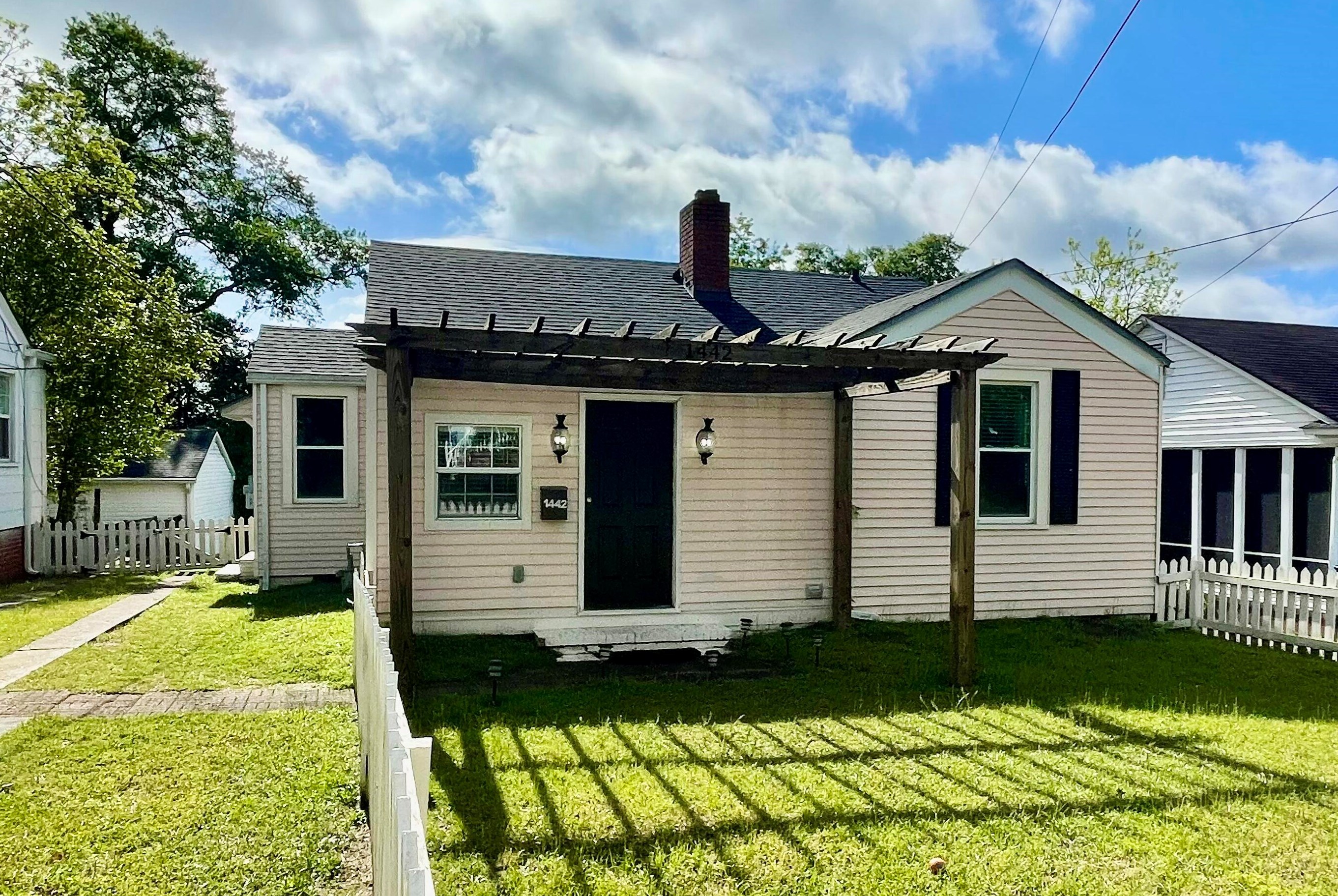 1442 Heard Ave, Augusta, GA 30904-4779