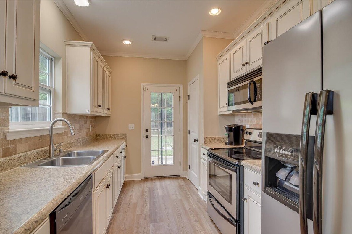 1443 Collins Dr, Augusta GA  30907-9769 exterior