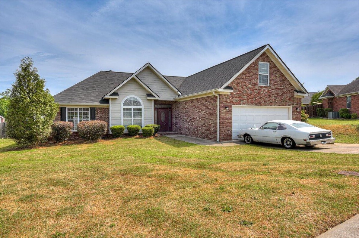 2059 Lake Forest Dr, Grovetown, GA 30813-1240
