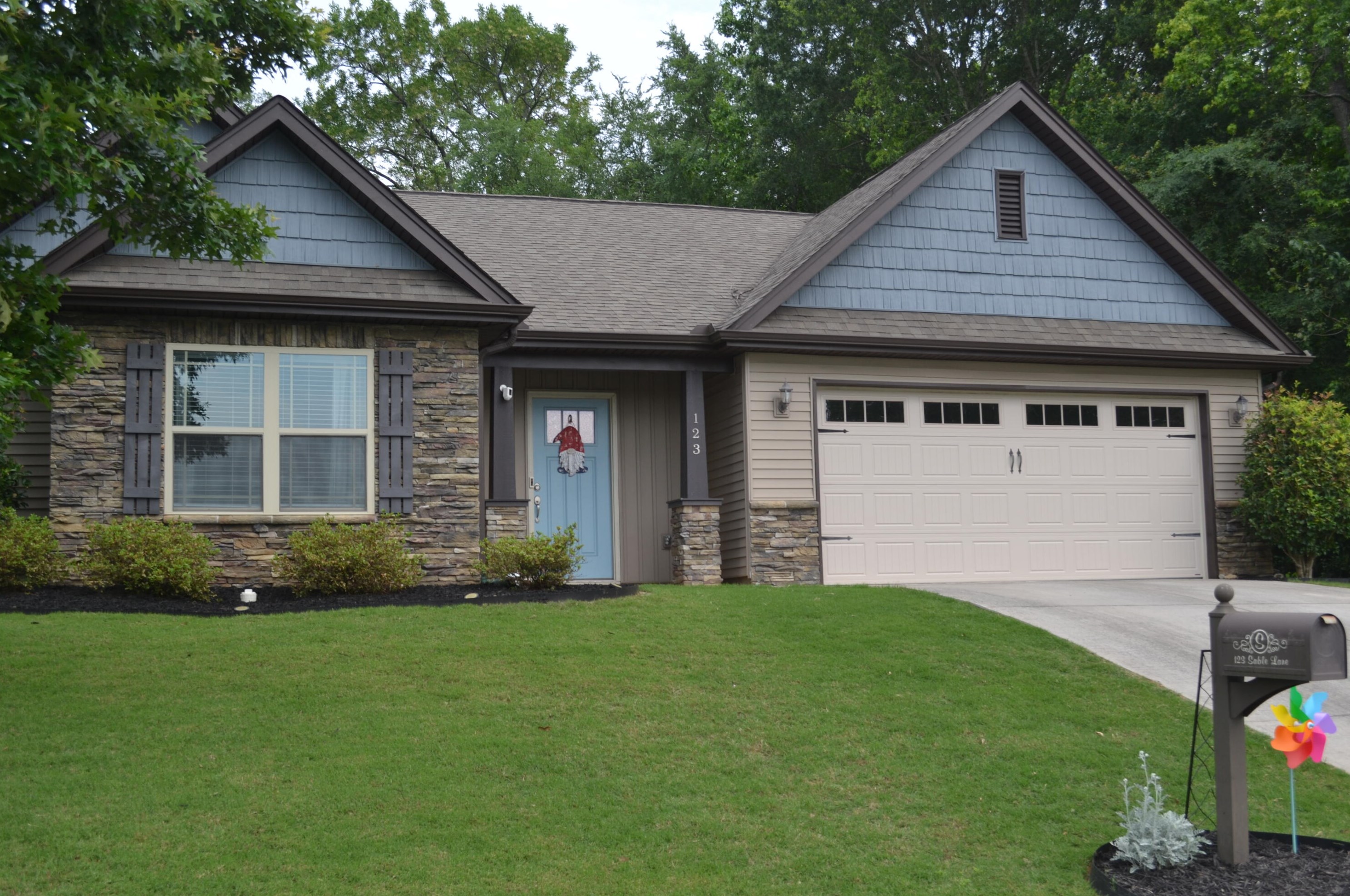 123 Sable Ln, Greenwood, SC 29649