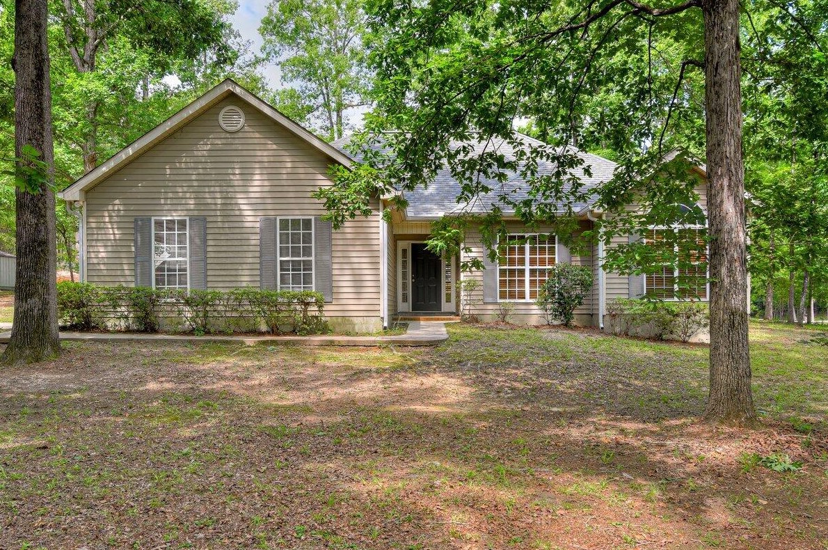 1011 Plantation Cir, Lincolnton, GA 30817
