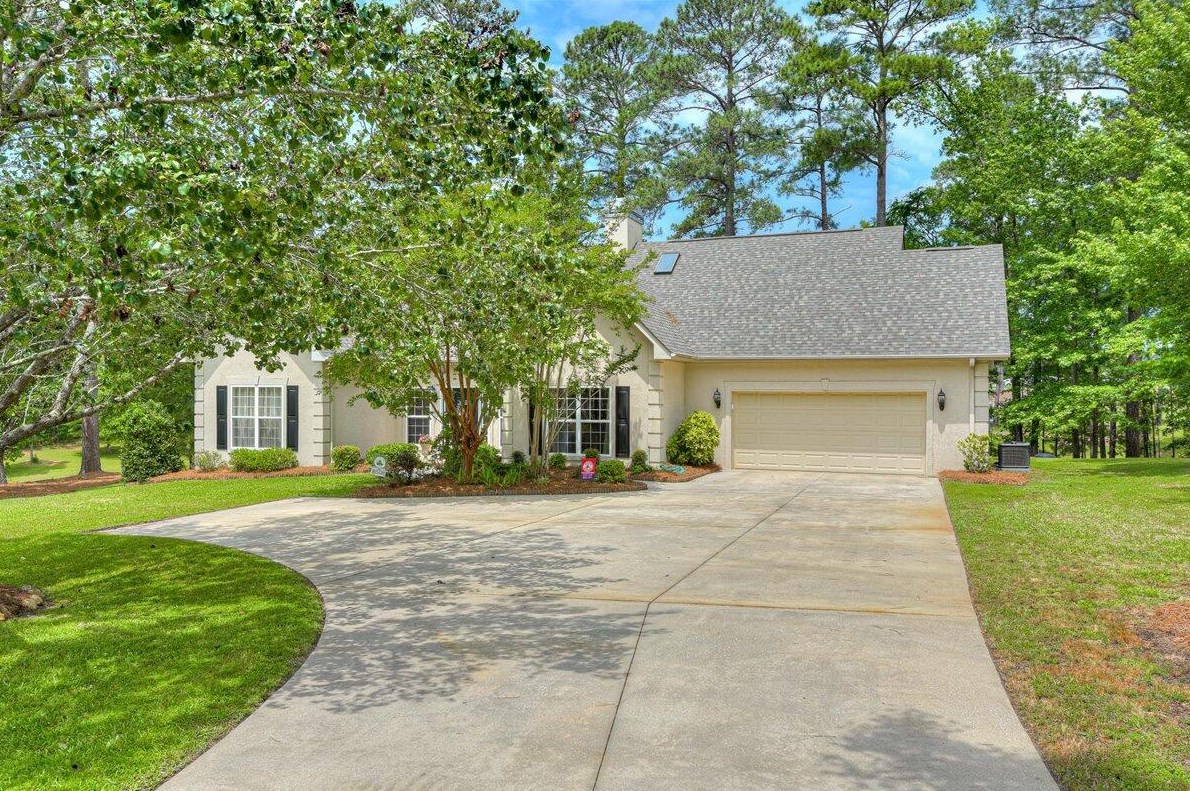 117 Laurens Dr, Mc Cormick, SC 29835