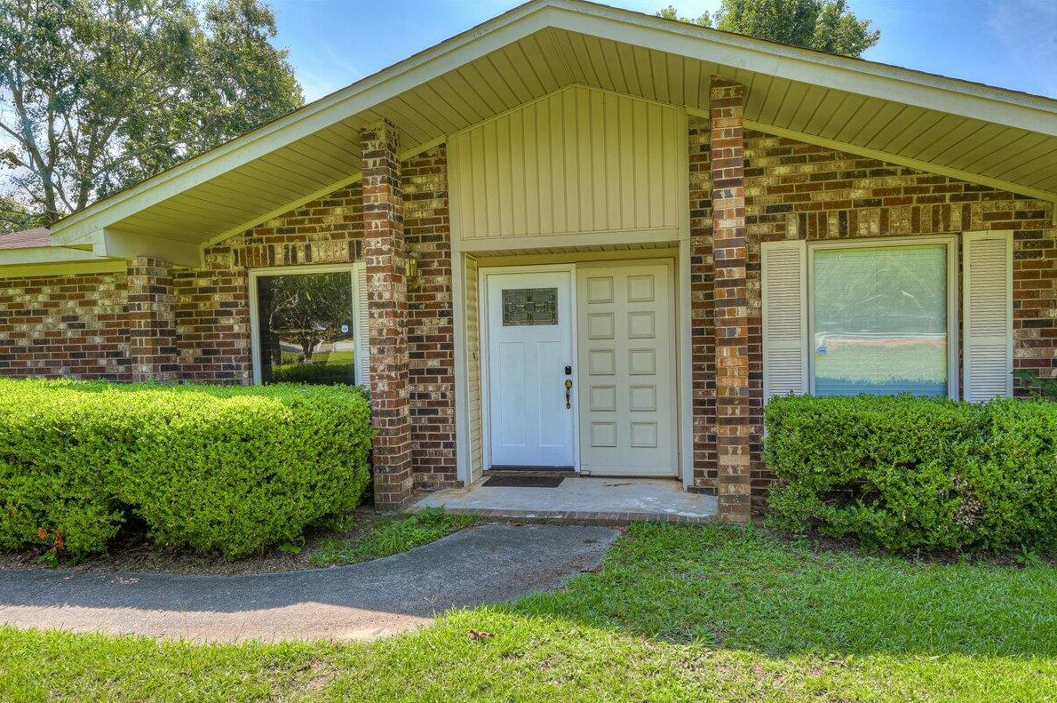 705 Cooper Rd, Grovetown, GA 30813-3109