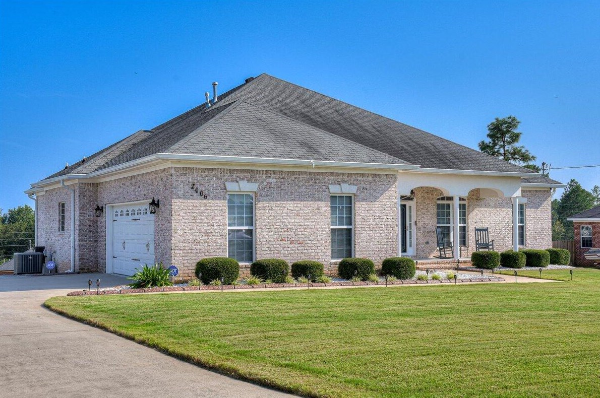 2006 Hagen Ct, Hephzibah, GA 30815-6951