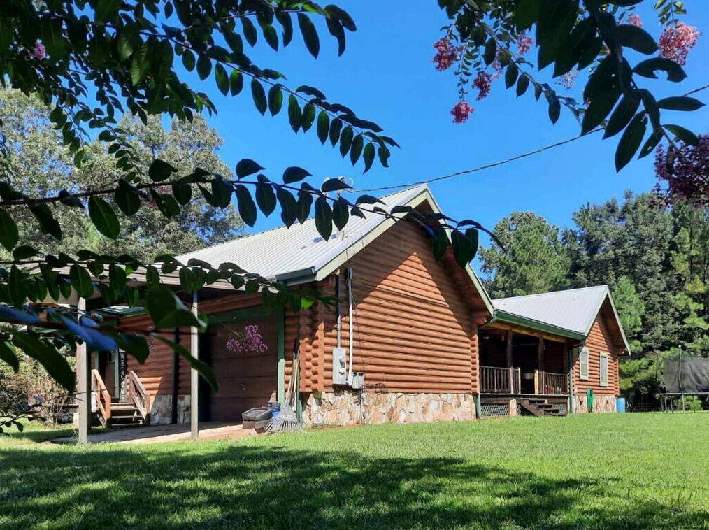 1736 Court Ground Rd, Washington, GA 30673