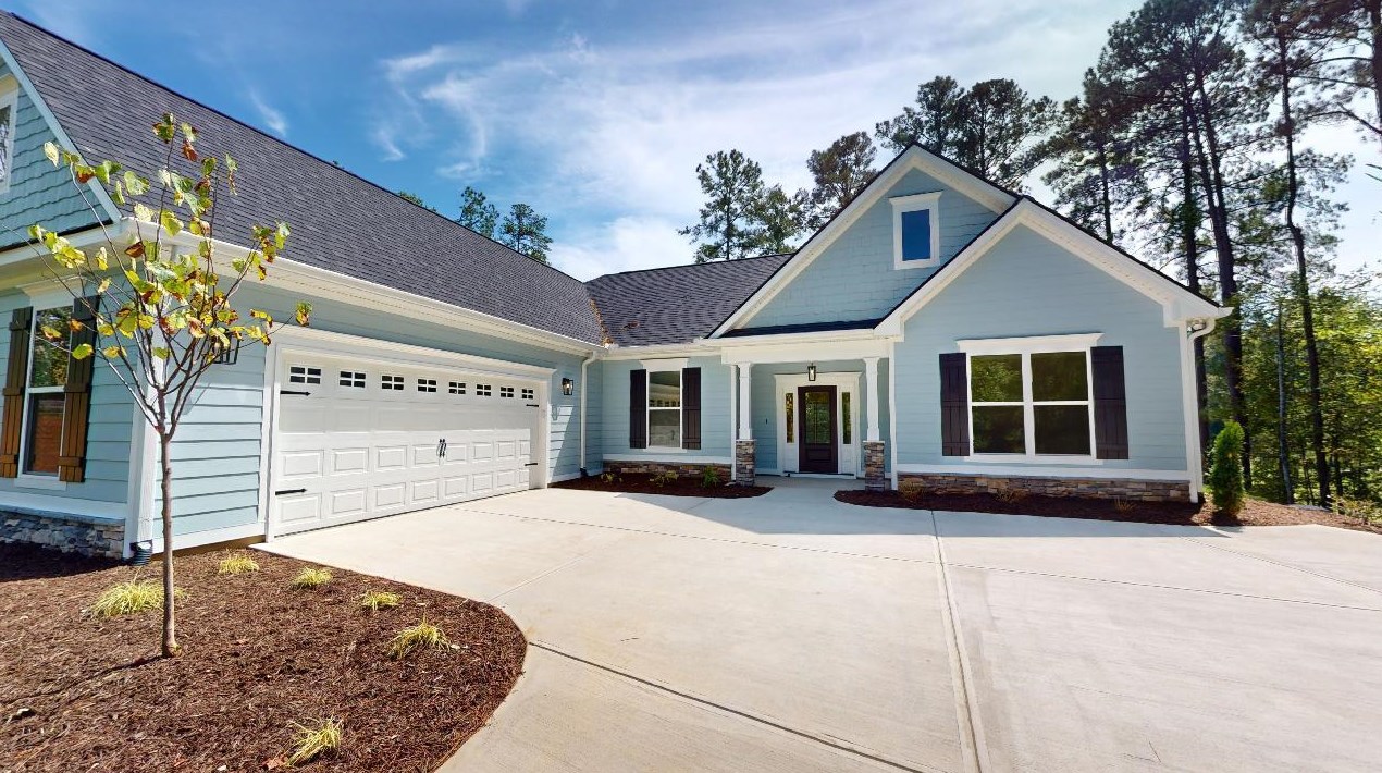 121 Esmont Dr, Mc Cormick, SC 29835