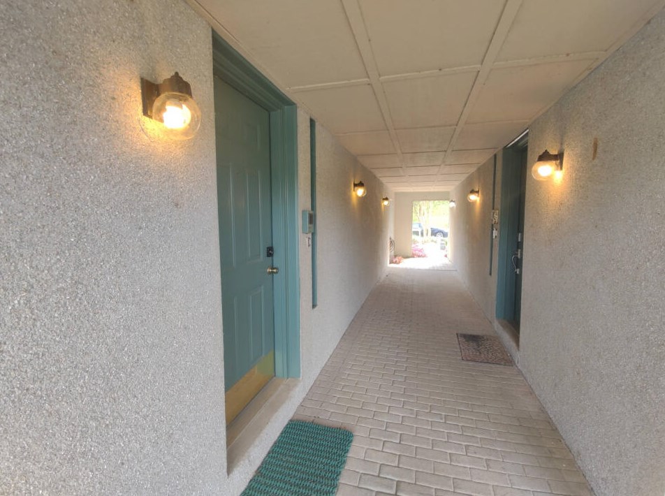 826 Riverfront Dr, Augusta GA 30901-1948 exterior