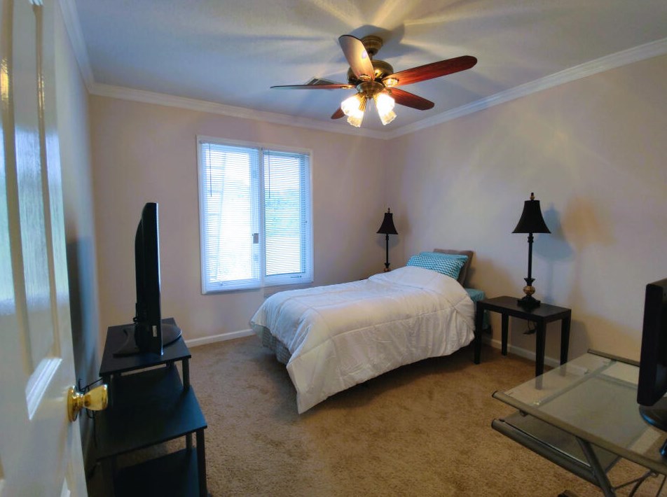 826 Riverfront Dr, Augusta GA 30901-1948 exterior