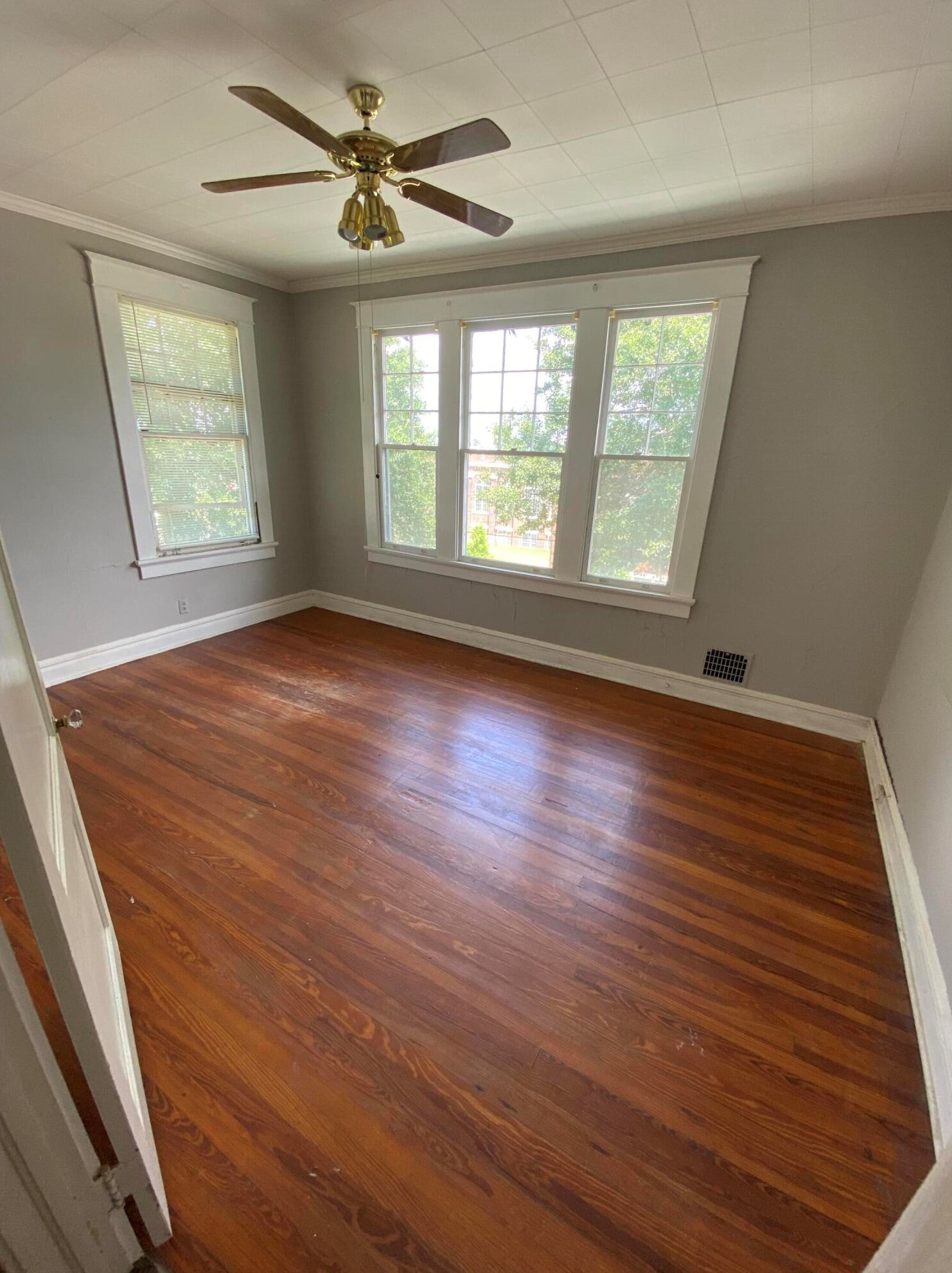 927 Russell St, Augusta GA 30904-4162 exterior