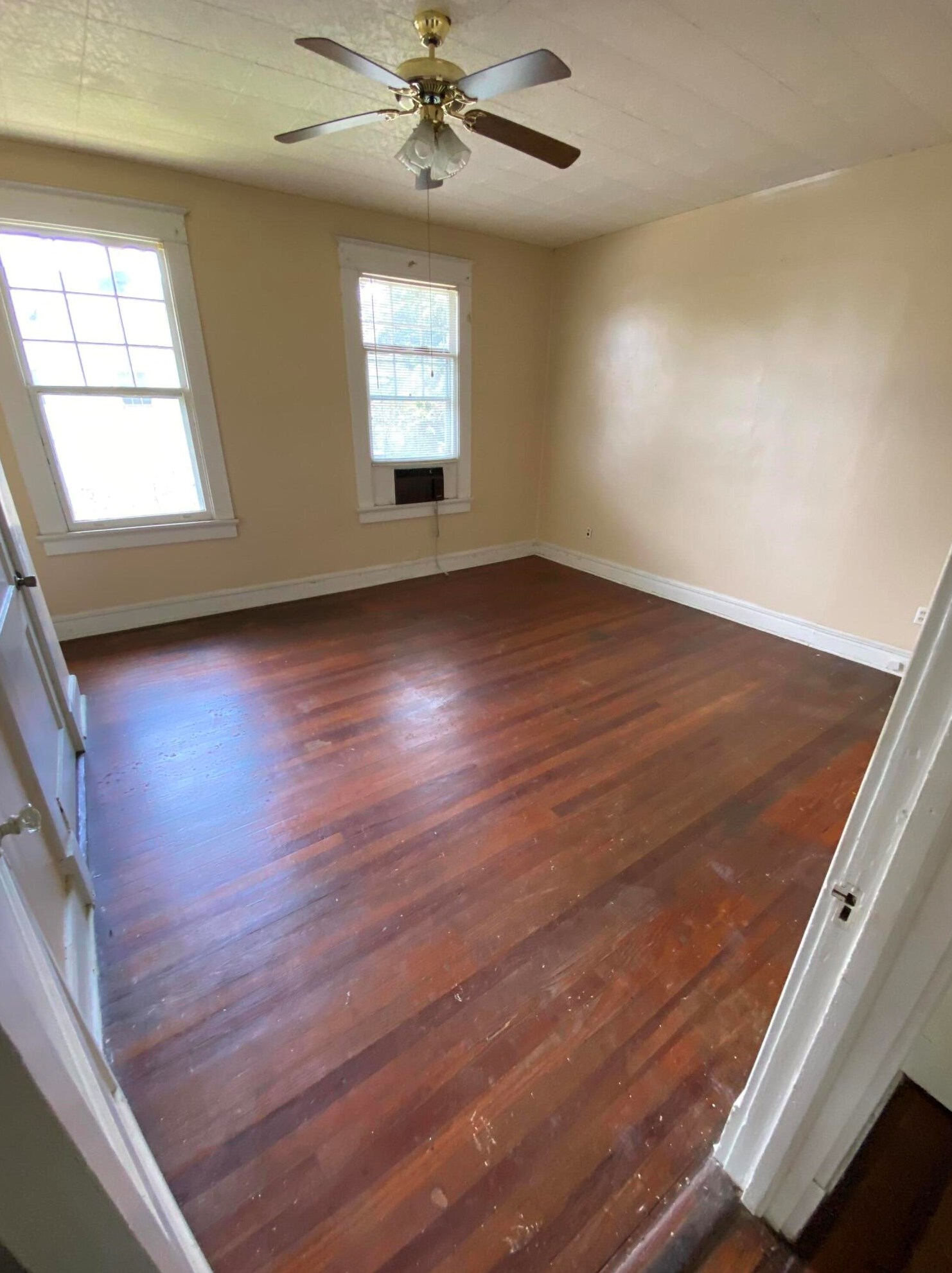 927 Russell St, Augusta GA 30904-4162 exterior