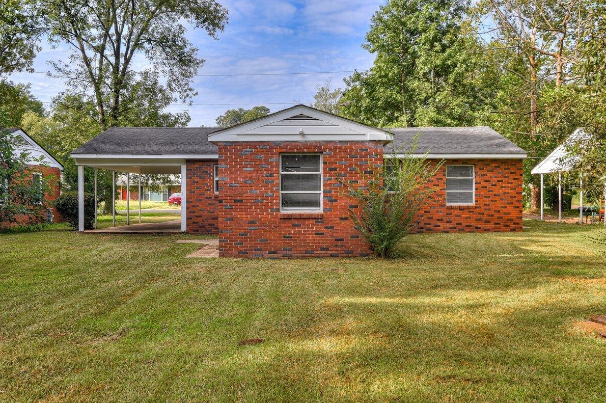 837 Lk Ter Dr, Augusta GA 30904-3131 exterior