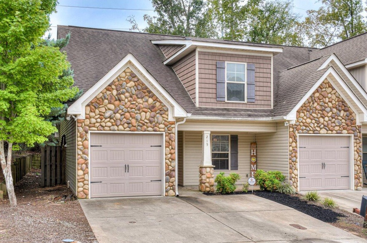 215 Mossy Bank Dr, Augusta, GA 30907-1544