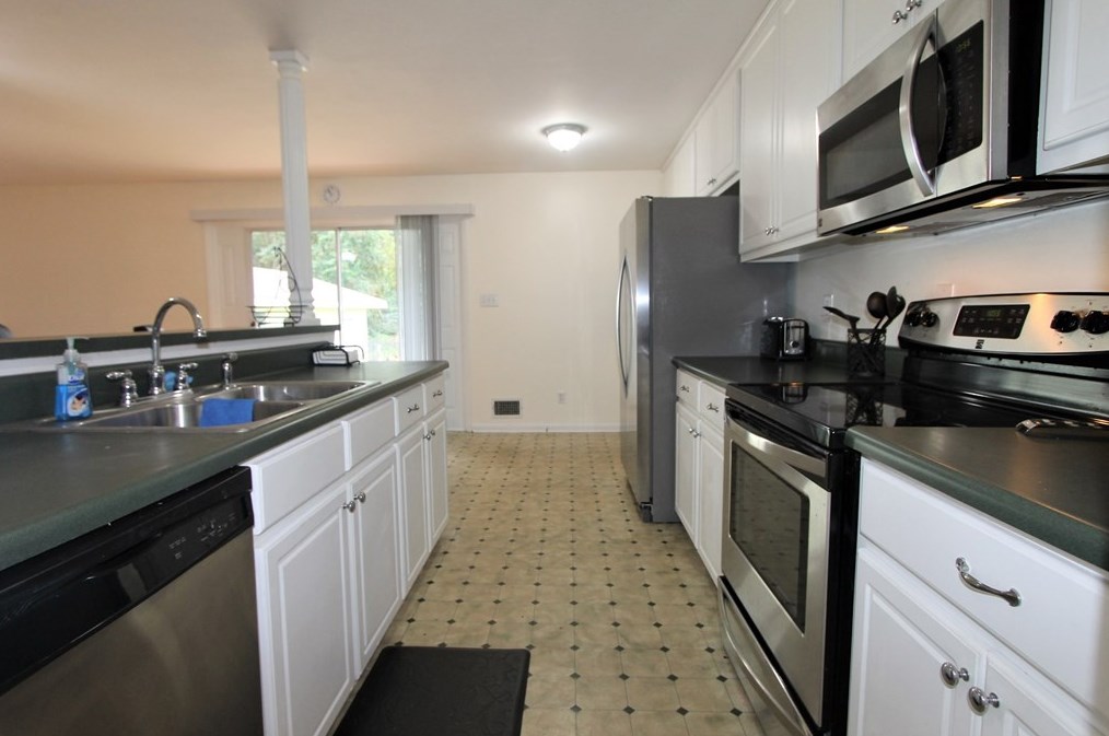 1119 Eisenhower Dr, Augusta GA  30904-5904 exterior