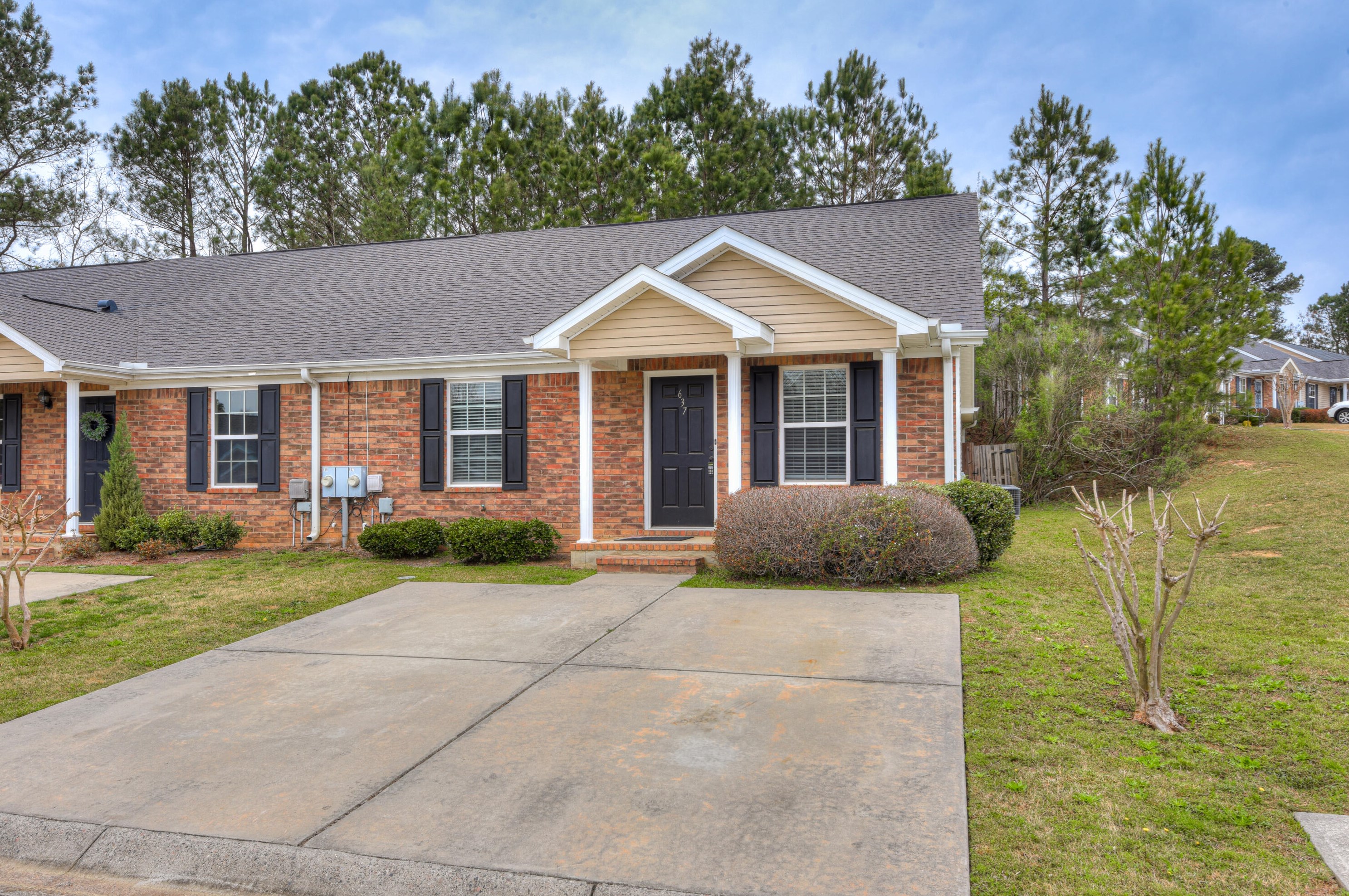 637 Goodale Ln, Grovetown, GA 30813