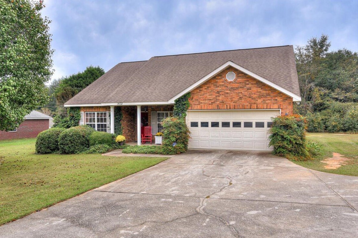1432 Brown Rd, Hephzibah, GA 30815