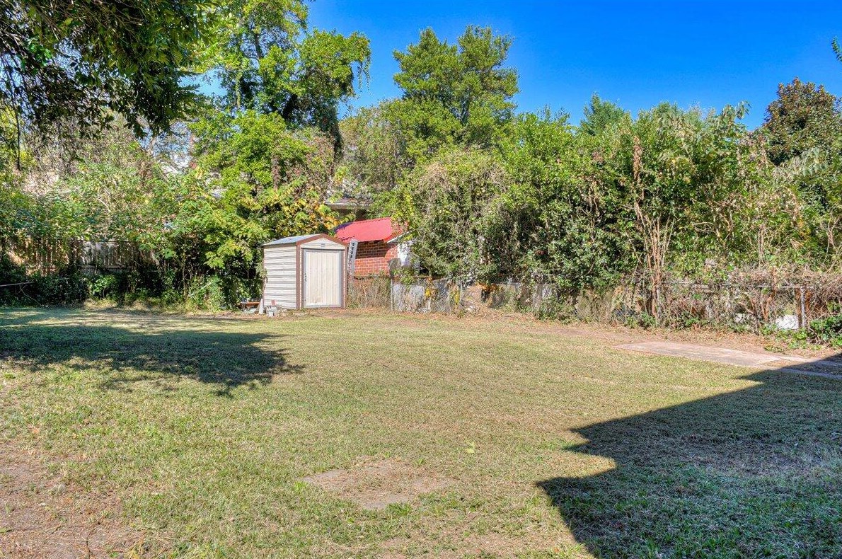 929 Heard Ave, Augusta GA  30904-4113 exterior