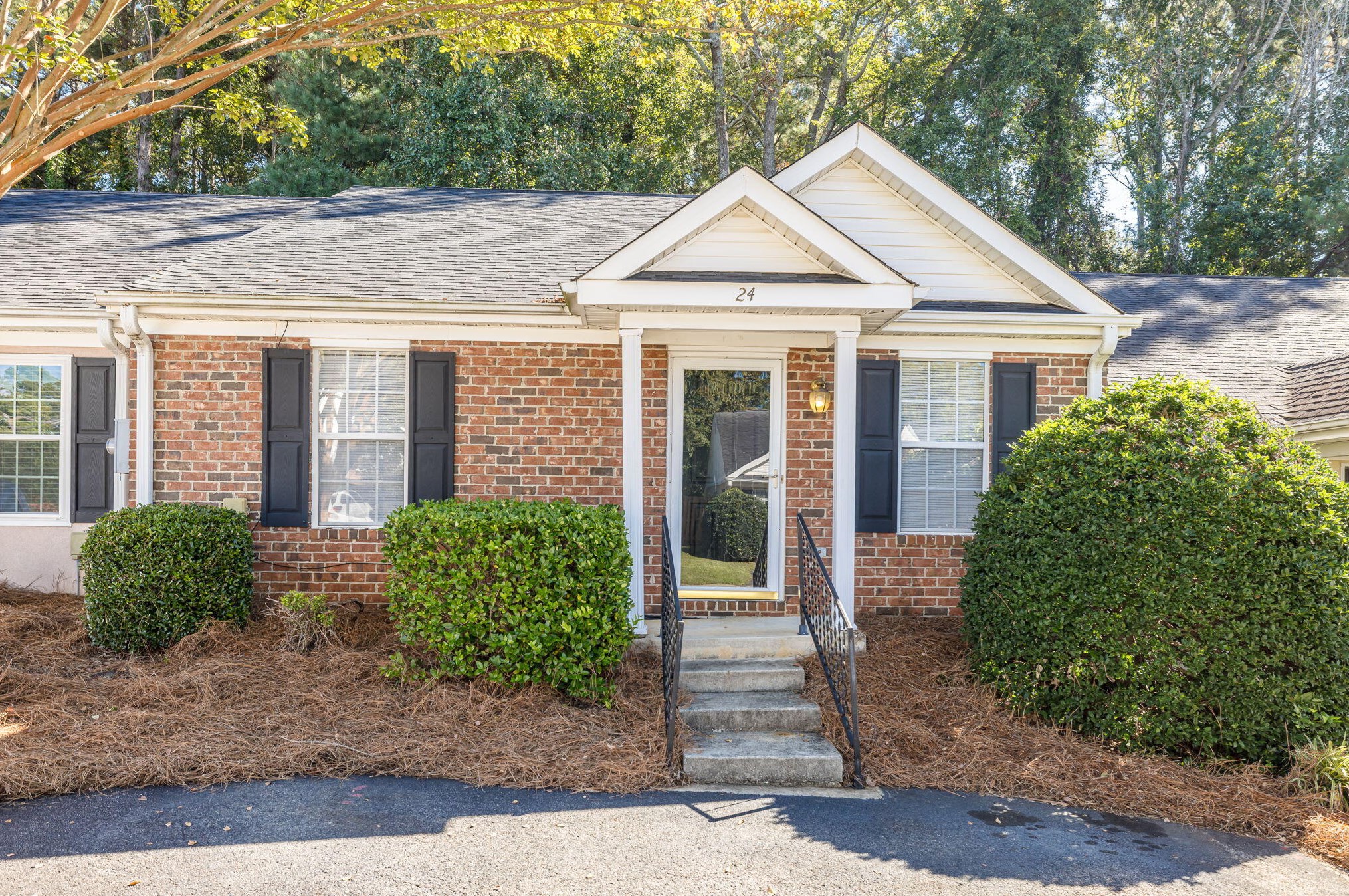 24 Charlestowne Dr, Augusta, GA 30907-3862