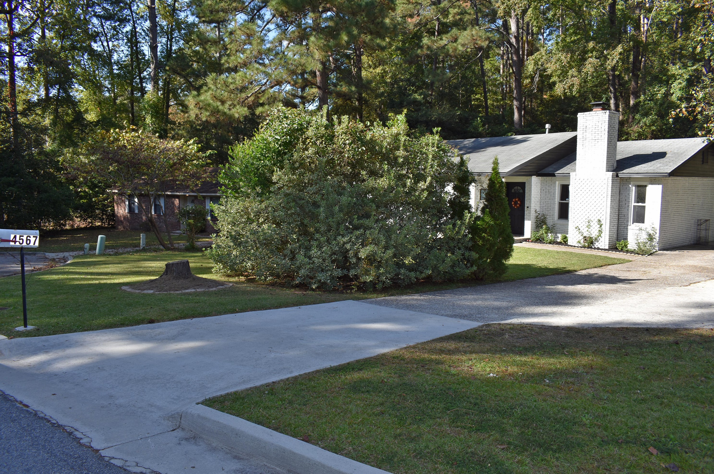 4567 Pinewood Dr, Evans, GA 30809