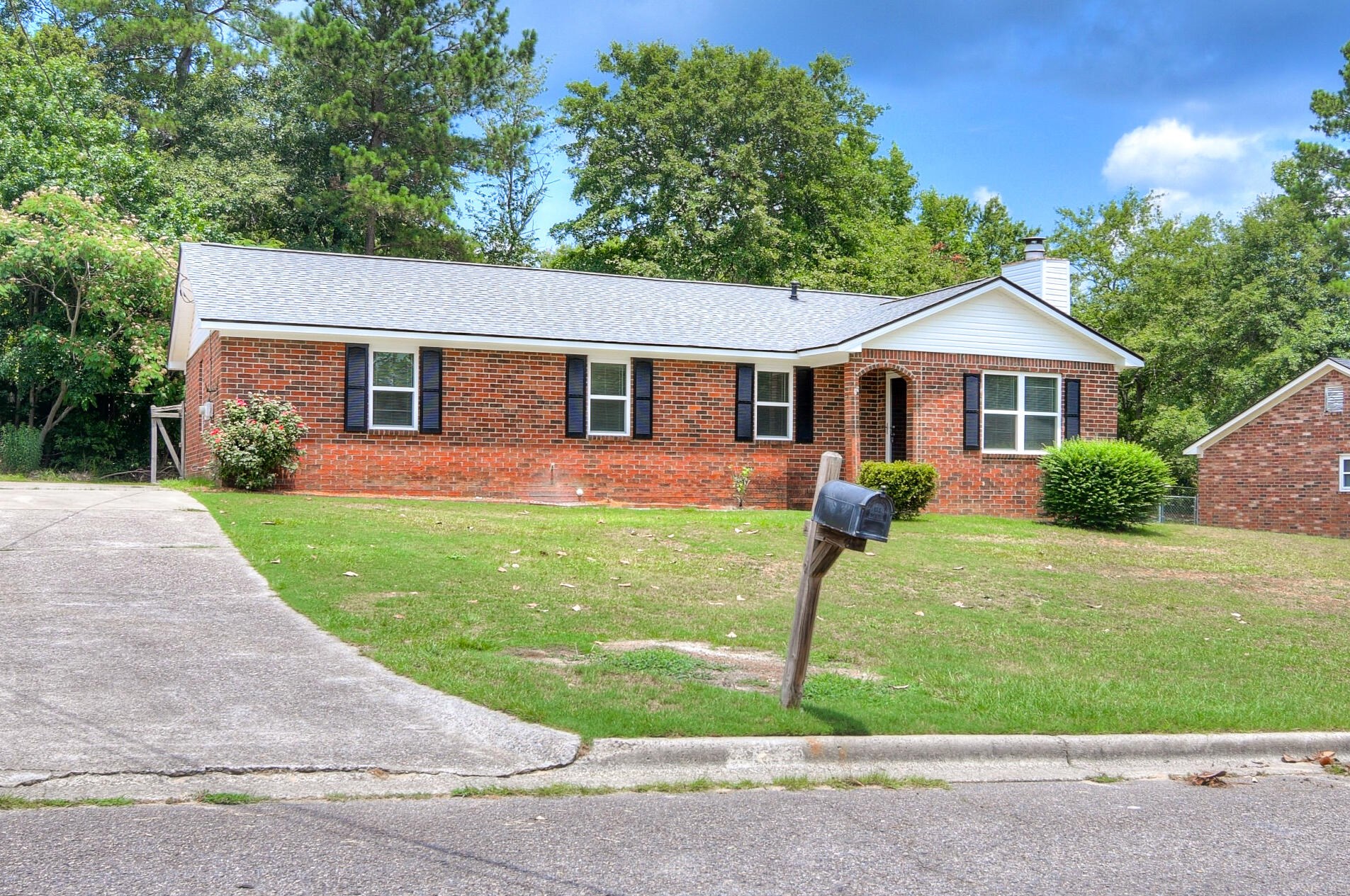 811 S Willowick Dr, Grovetown, GA 30813