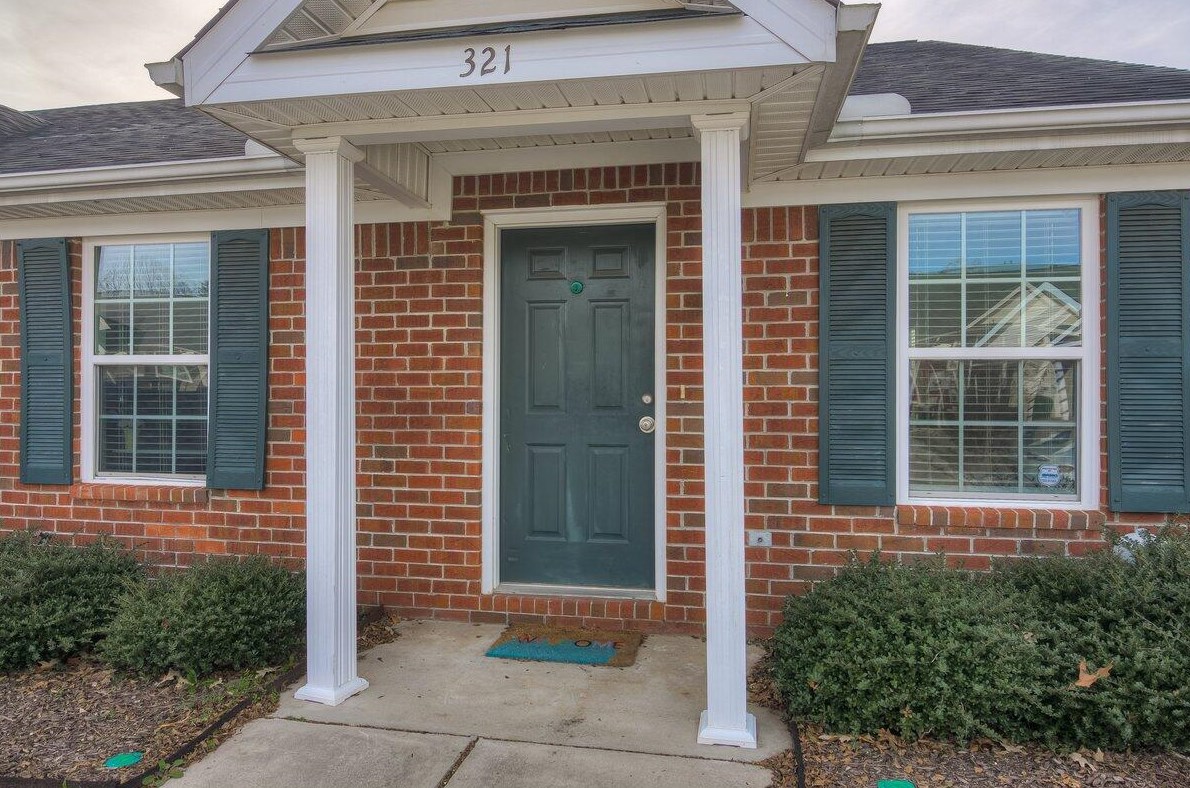 321 Greendale Pl, Evans, GA 30809