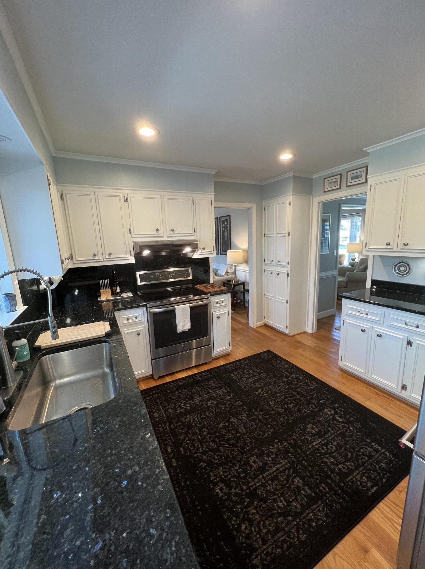 2905 Stratford Dr, Augusta, GA 30909-3527
