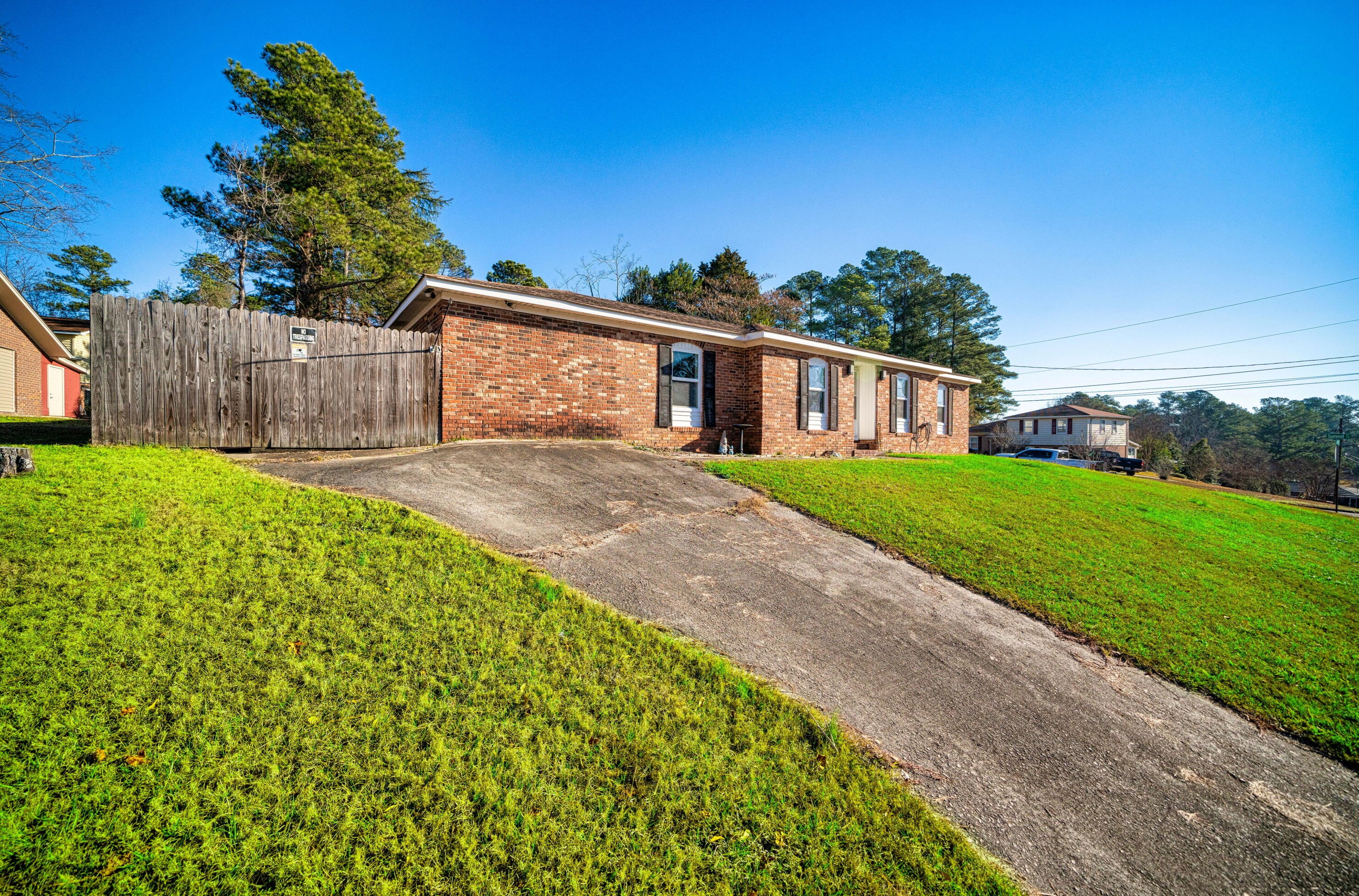 2209 Buckingham Dr, Augusta, GA 30906-4756