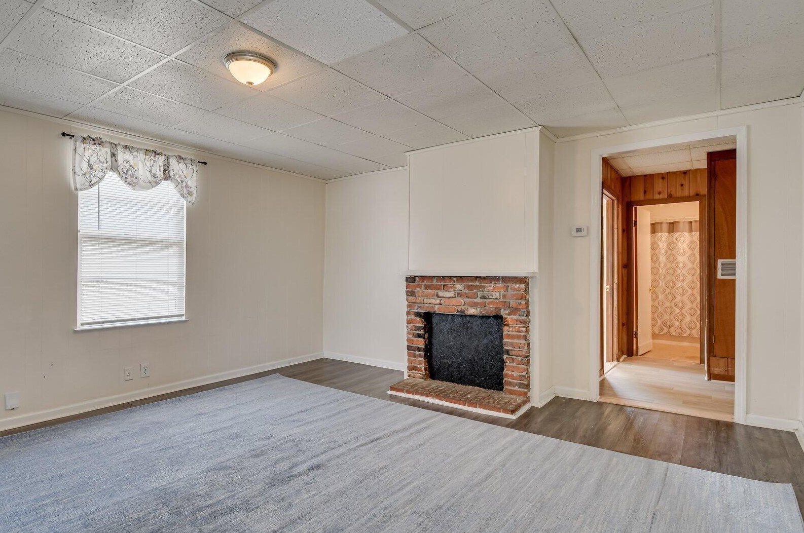21 Robinson St, Burnettown, SC 29851-2452