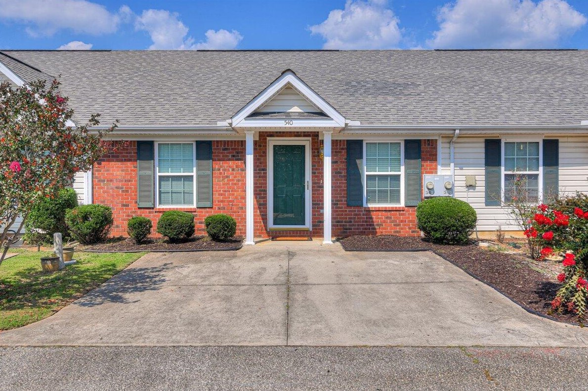 540 Edgecliff Ln, Evans, GA 30809