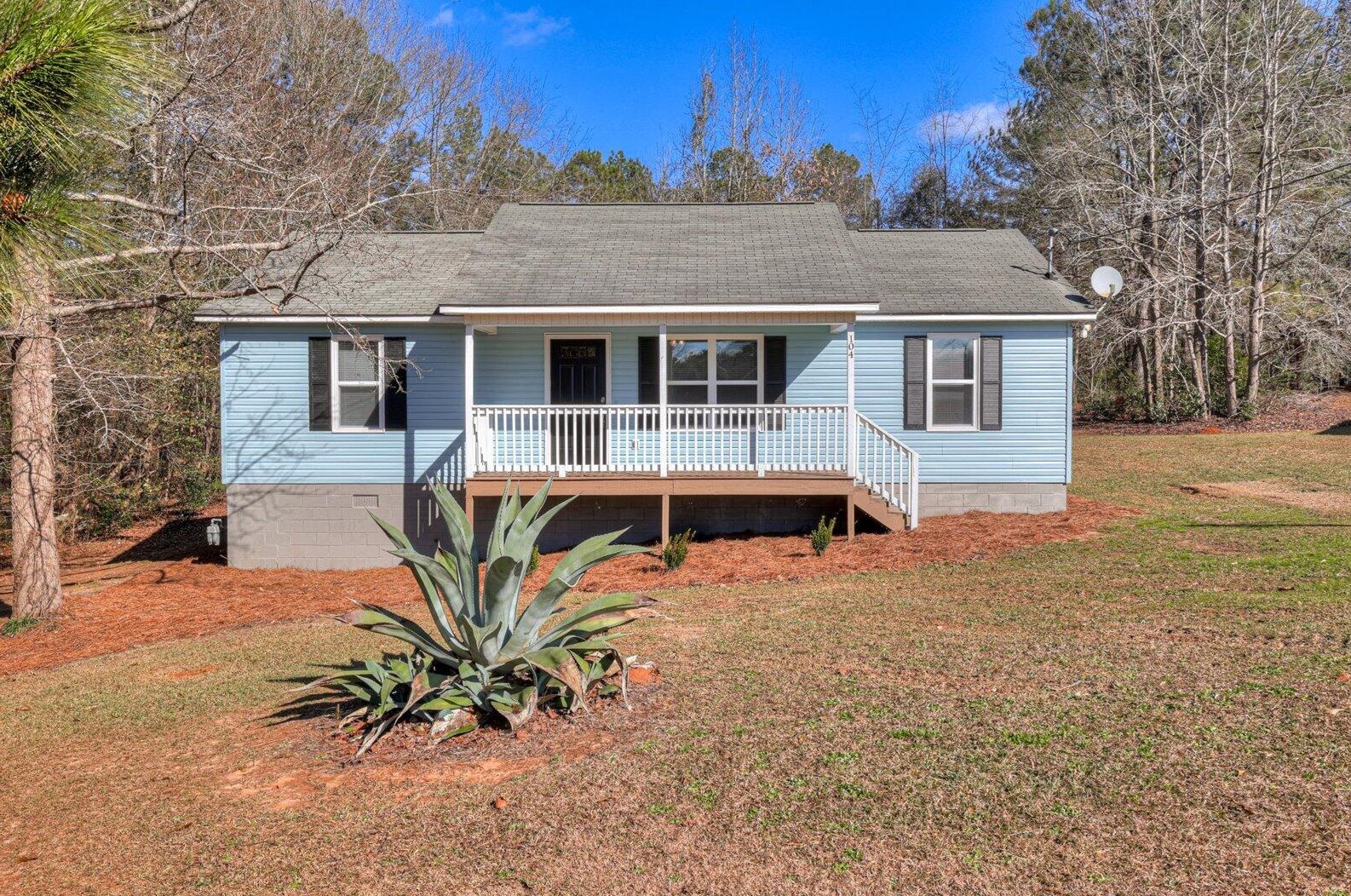 104 W Brooks St, Grange, GA 30434