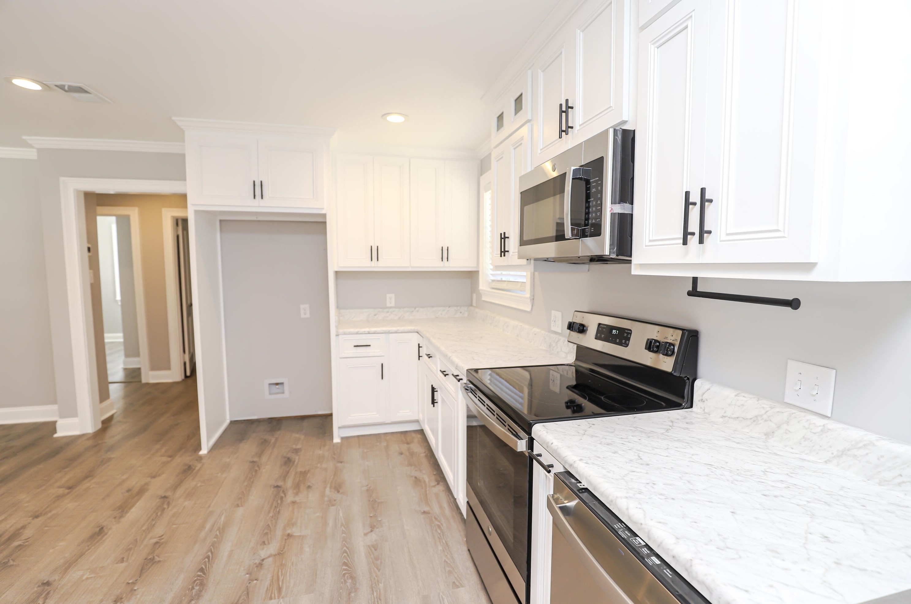 816 Lk Ter Dr, Augusta GA 30904-3132 exterior