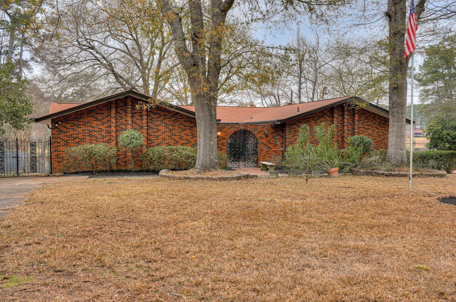 4619 Silver Lake Dr, Evans, GA 30809