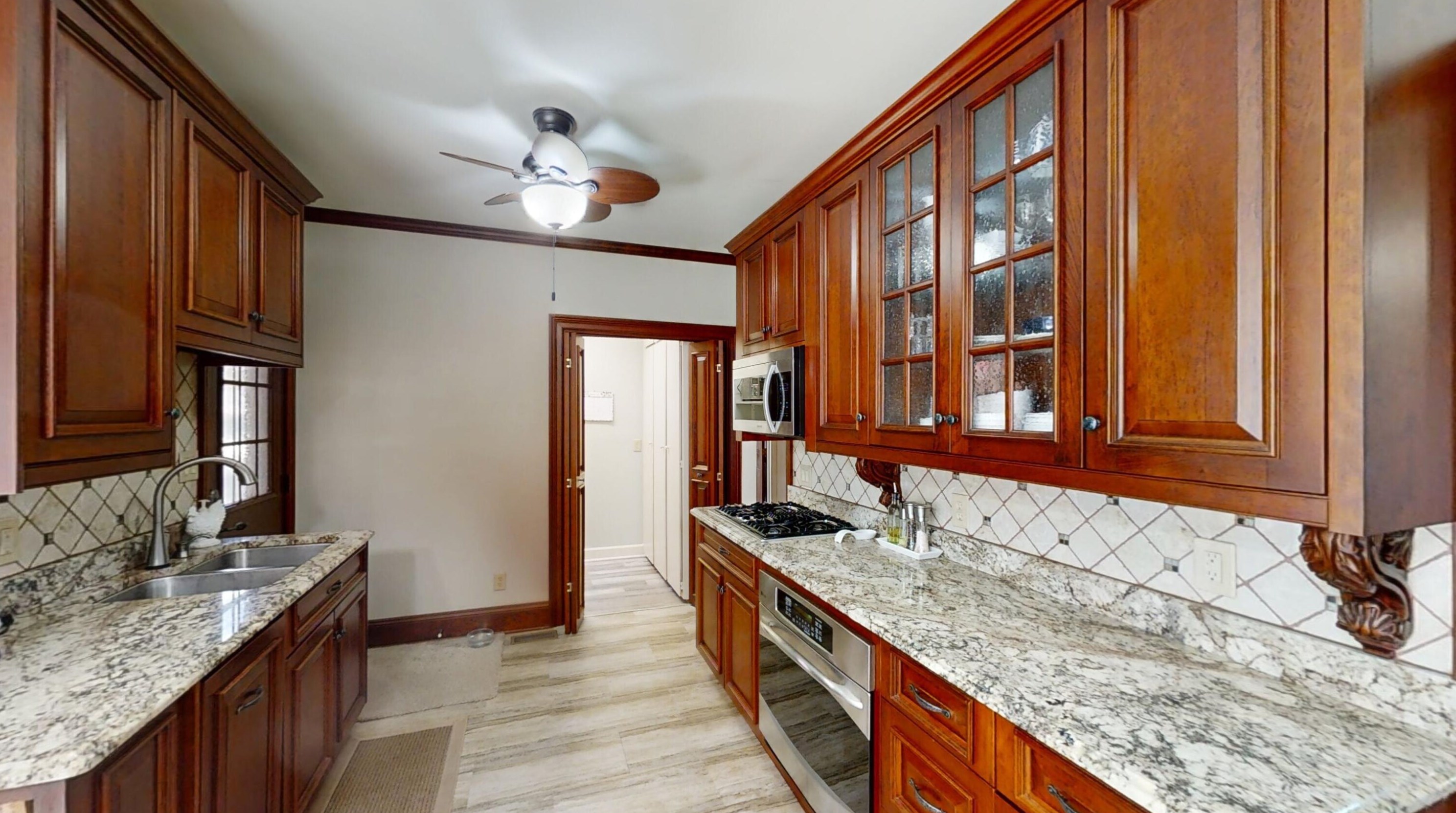 2009 Country Club Hills Dr, North Augusta SC  29860-8008 exterior