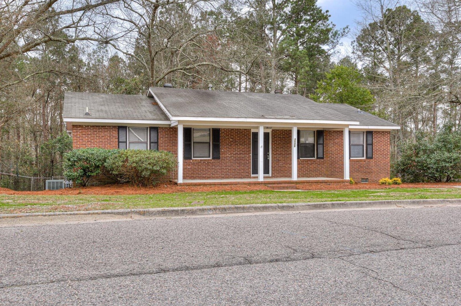 3548 Windermere Dr, Hephzibah, GA 30815-6201
