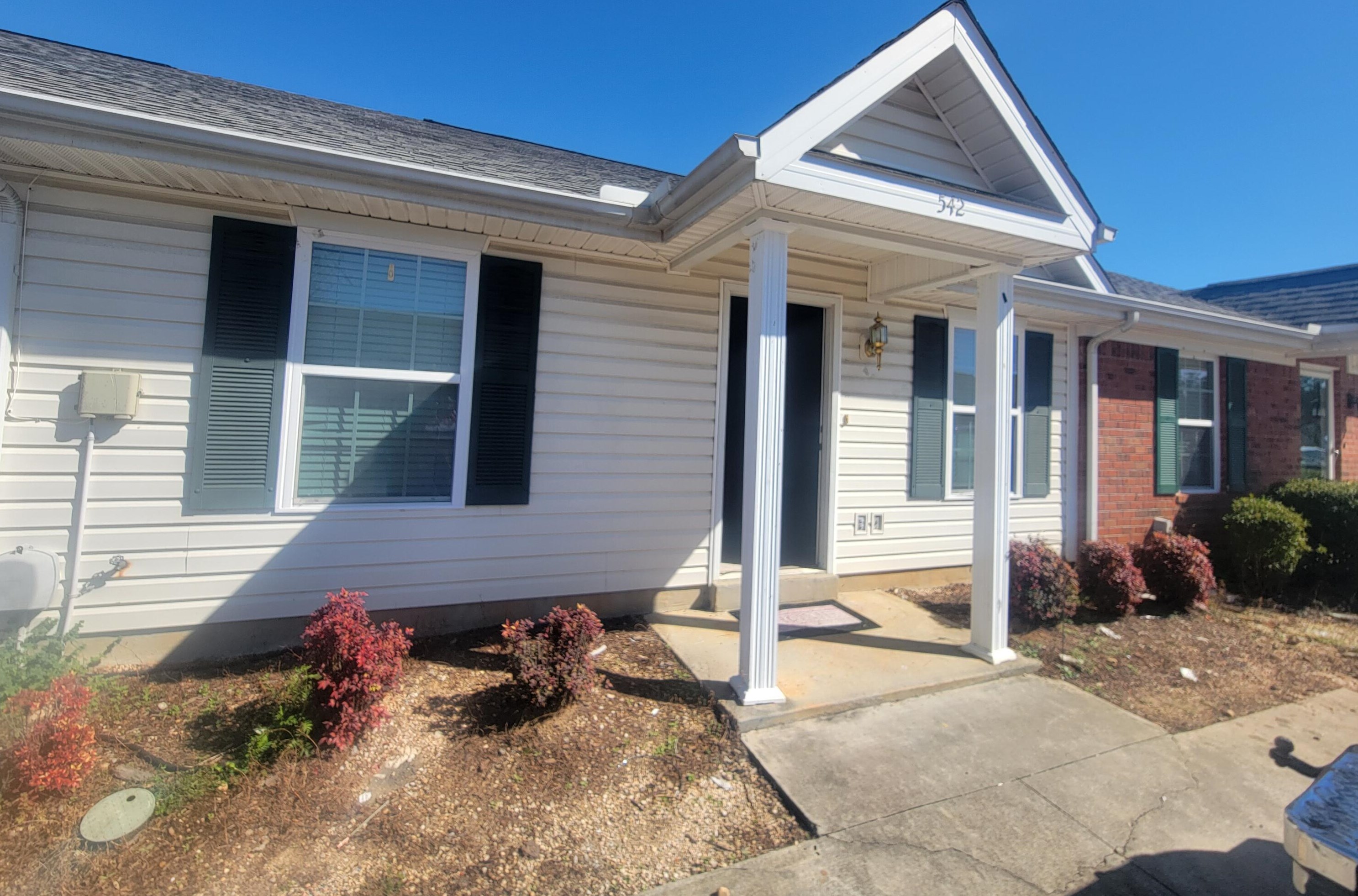 542 Edgecliff Ln, Evans, GA 30809