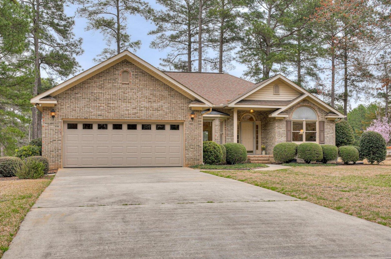 239 Fairway Dr, Mc Cormick, SC 29835